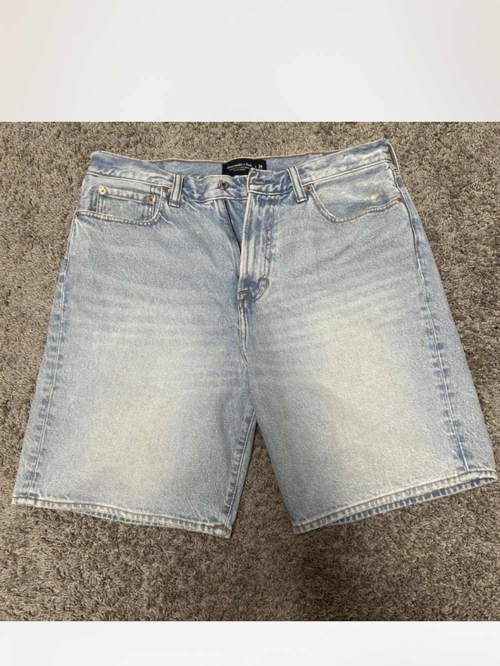 Abercrombie Light Wash Denim Men’s Shorts